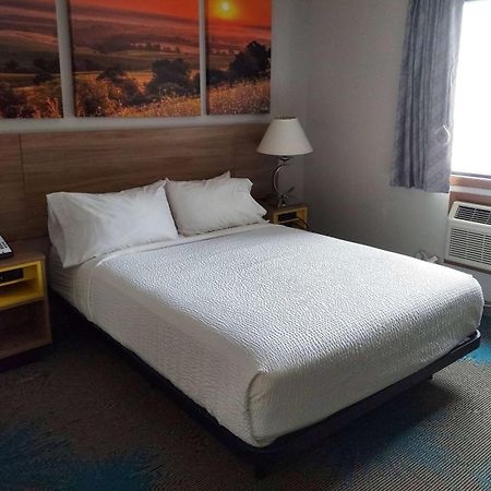 Days Inn By Wyndham Willmar Eksteriør bilde